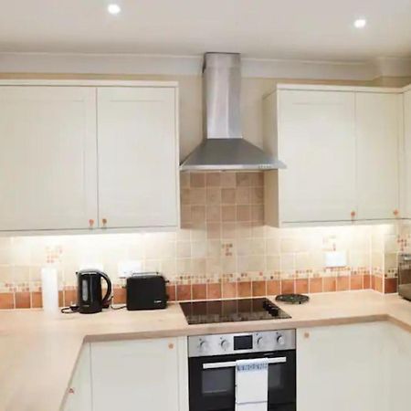 Pass The Keys Central Townhouse With Free Parking York Exteriör bild