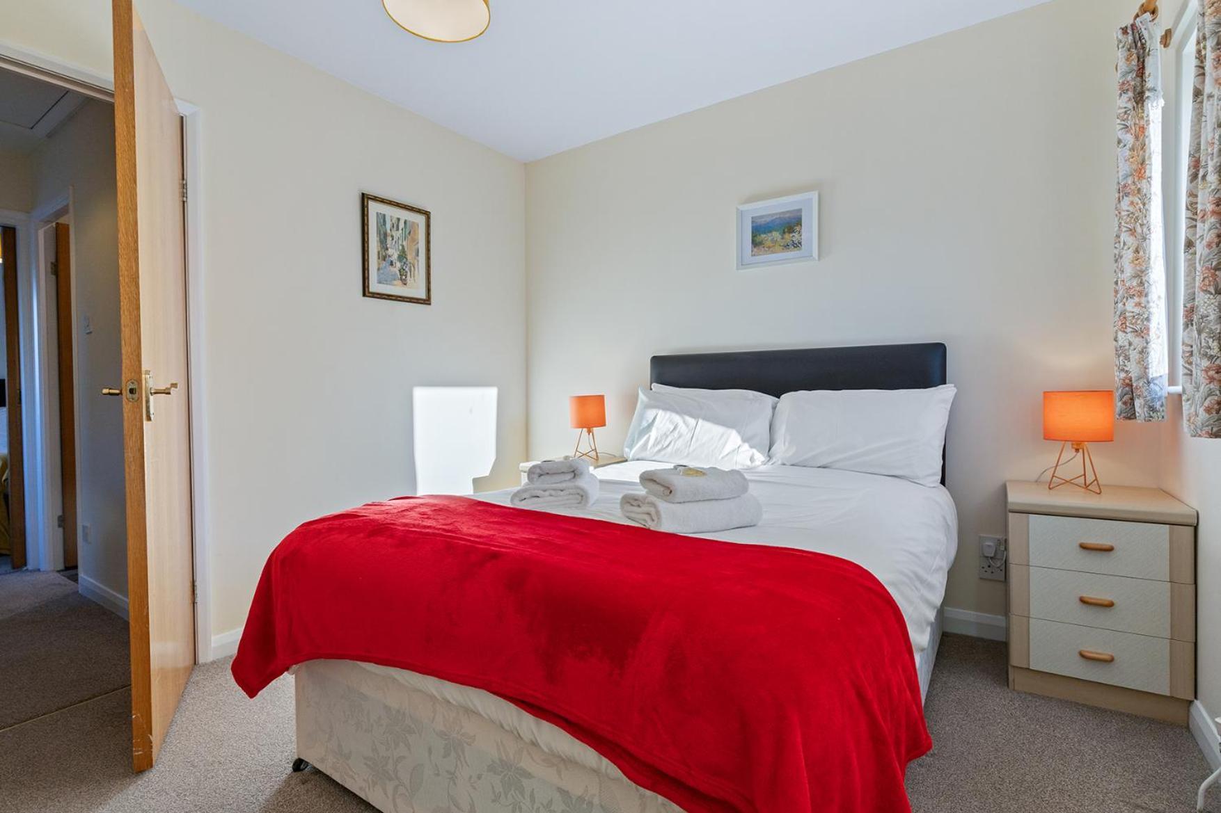 Pass The Keys Central Townhouse With Free Parking York Exteriör bild