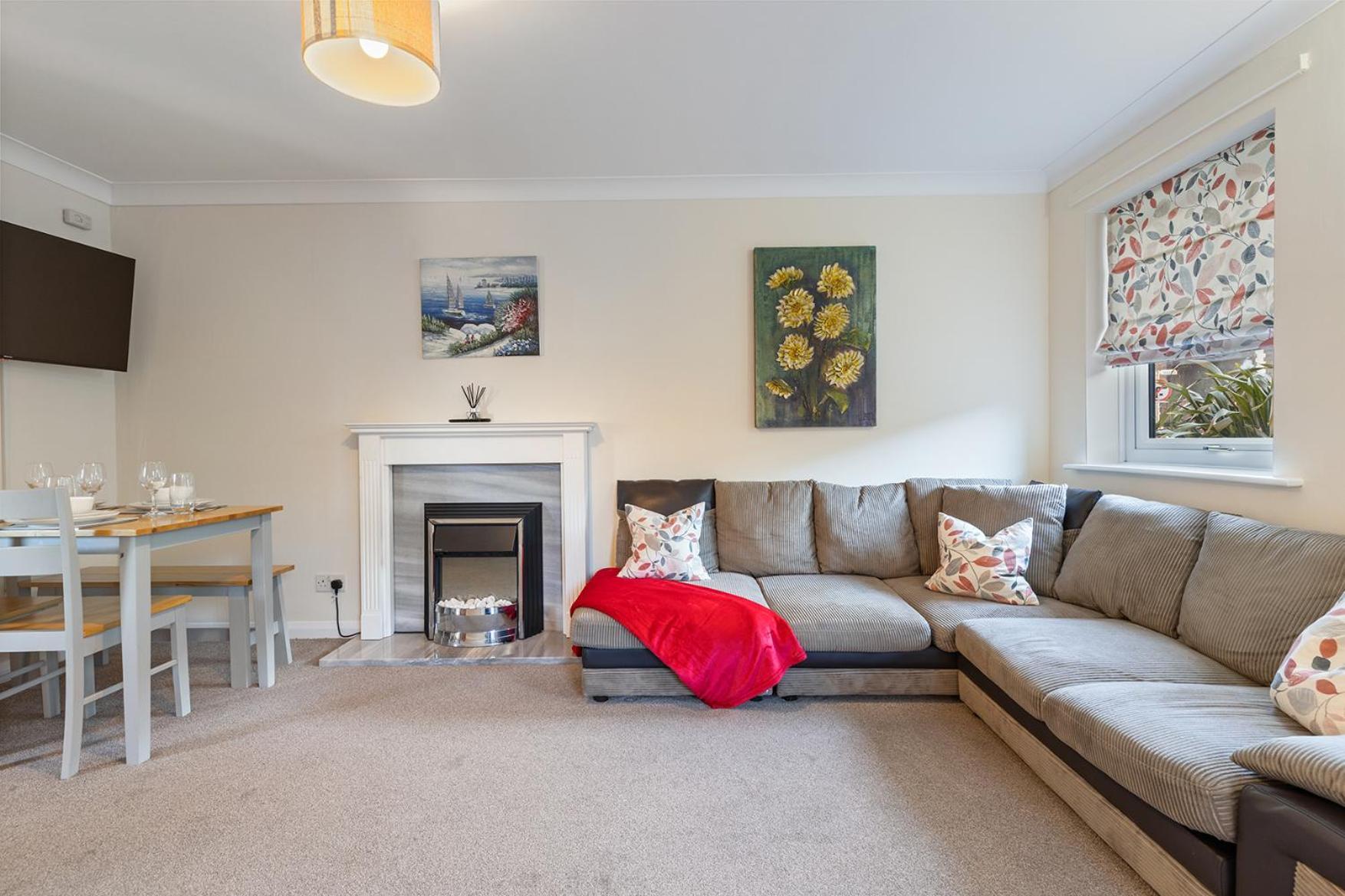 Pass The Keys Central Townhouse With Free Parking York Exteriör bild