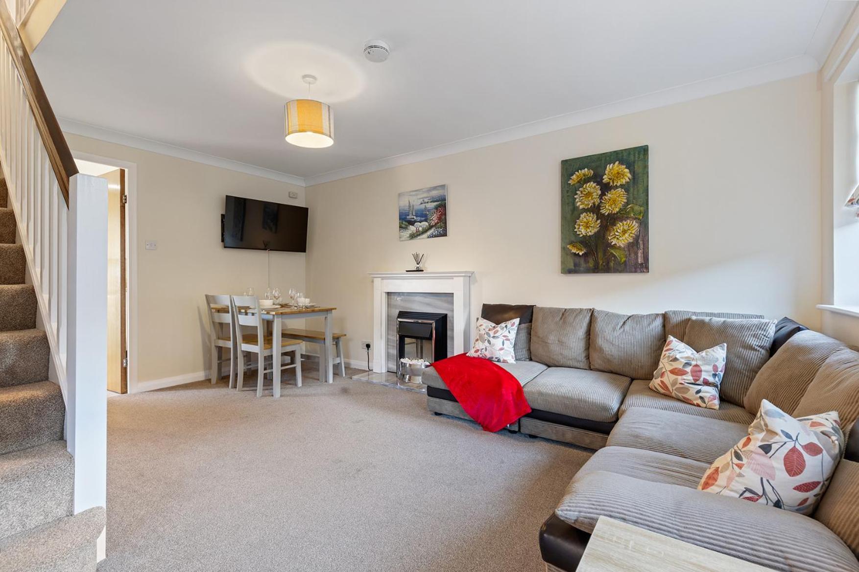 Pass The Keys Central Townhouse With Free Parking York Exteriör bild