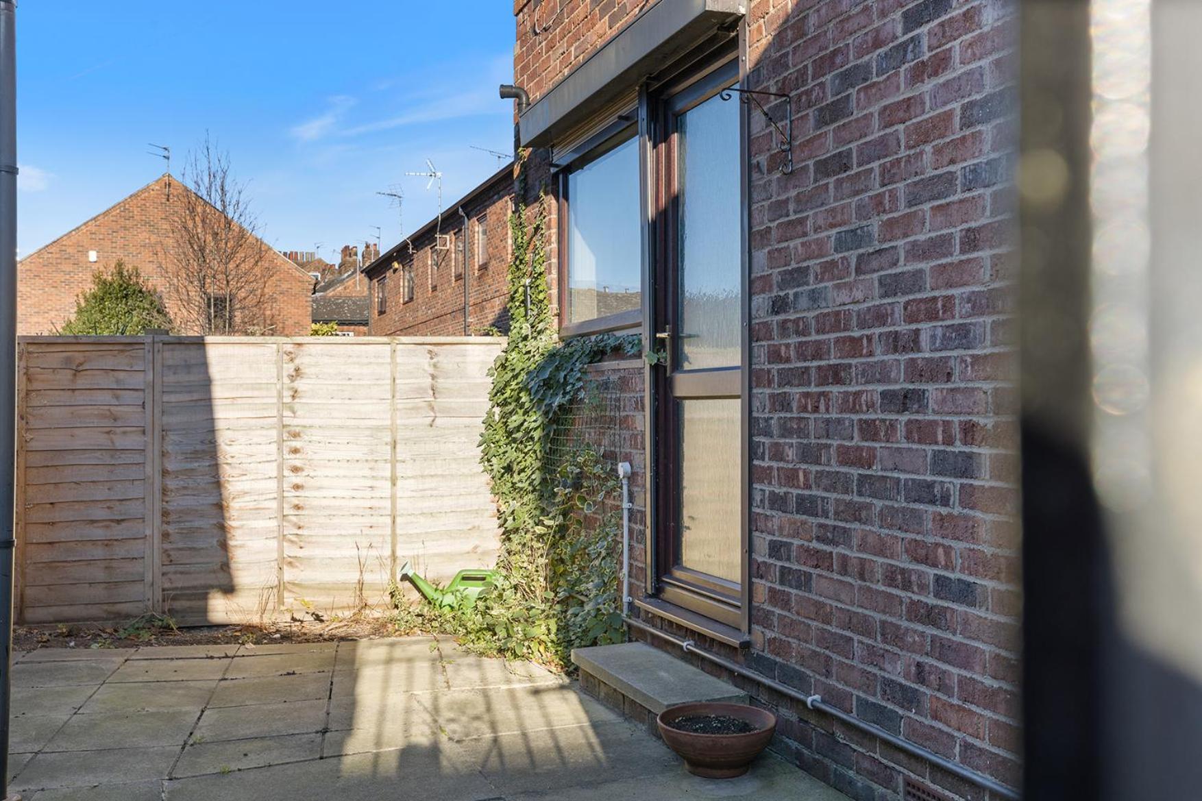 Pass The Keys Central Townhouse With Free Parking York Exteriör bild